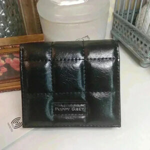 Poppy grey black quilted leather small wallet NWT